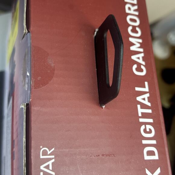 Vivitar 8K Camcorder Record Events 64MP 3 Touchscreen WiFi 18x Zoom Night Vision - Picture 2 of 13